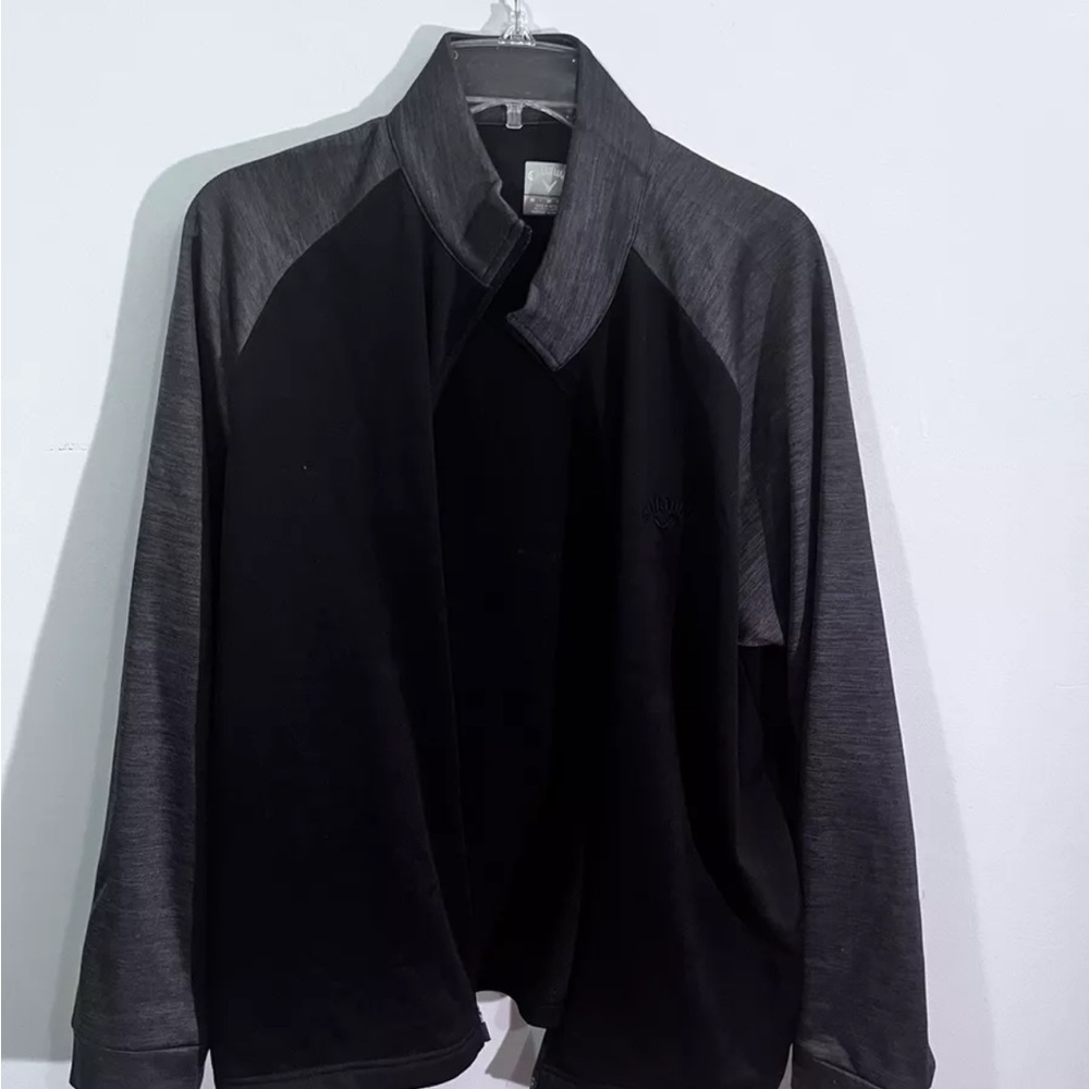Used men’s callaway zipper jacket